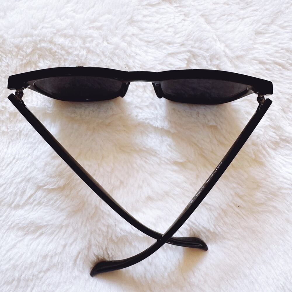 Maura Black W/ Blue Lenses Oversized Oval Horn Rims Sunglasses - Picture 9 of 11